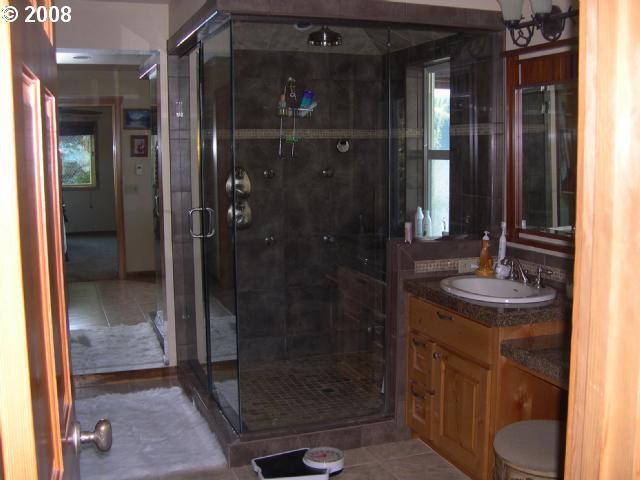 94424 Tom Cat Hill Road Gold Beach, OR 97444 - Photo 1 of 16 Gallery Image 1