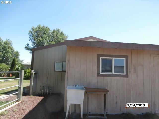 907 Cowl Street Milton-freewater, OR 97862 - Photo 10 of 16