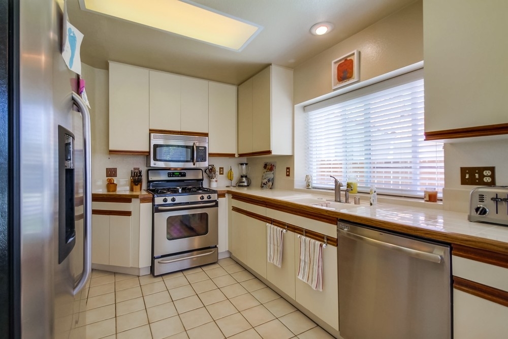 5342 Raspberry Way Oceanside, CA 92057 - Photo 8 of 24 Gallery Image 8