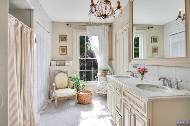 1617 River Road Teaneck, NJ 07666 - Photo 14 of 21