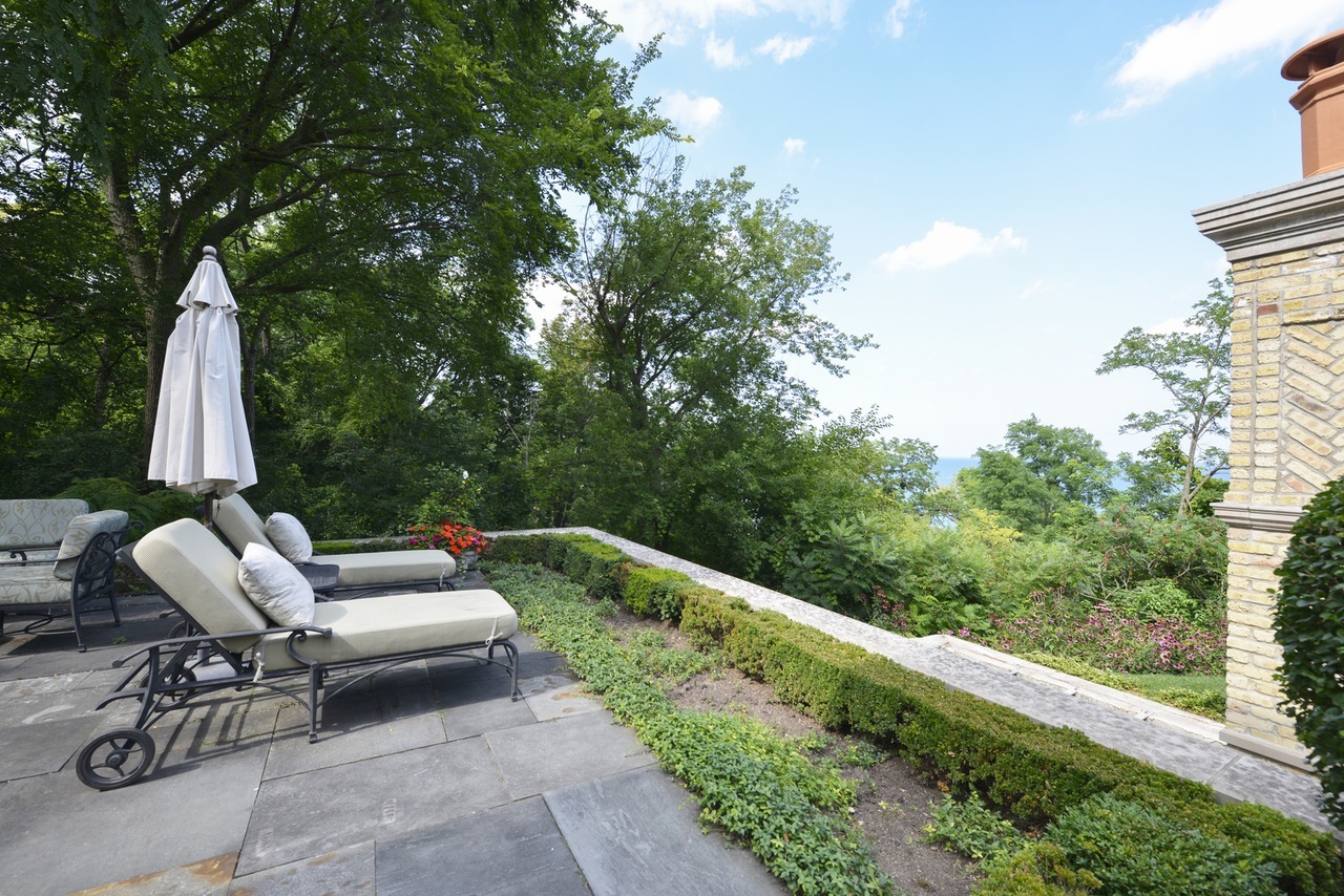 889 Sheridan Road Winnetka, IL 60093 - Photo 12 of 65