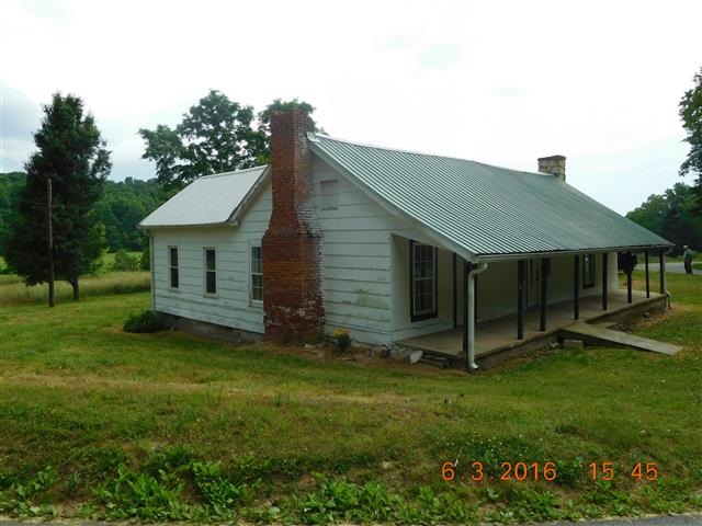 2879 Bucket Branch Road Waverly, TN 37185 - Photo 2 of 16 Gallery Image 2