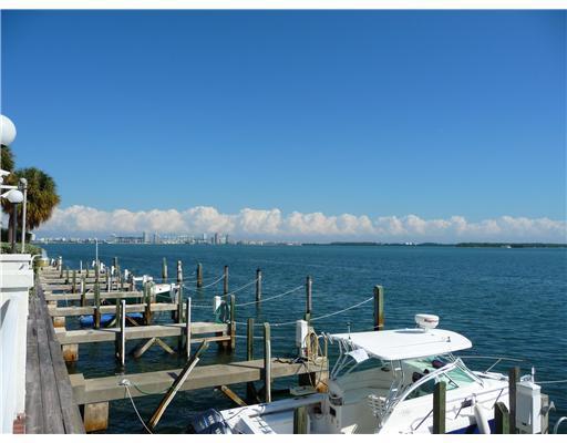 200 Southeast 15th Road, Unit 4K Miami, FL 33129 - Photo 14 of 18