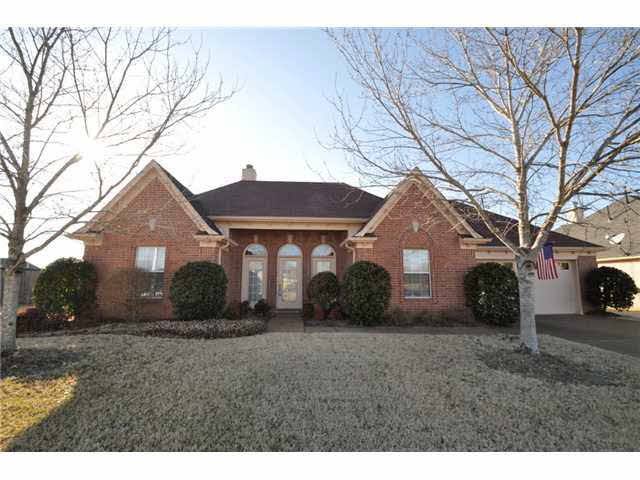 1371 River Ridge Drive Collierville, TN 38017 - Photo 1 of 25 Welcome home to Collierville: home to award-winning schools, great recreational facilities and parks, wonderful outdoor shopping on our historic square--and now home to you!