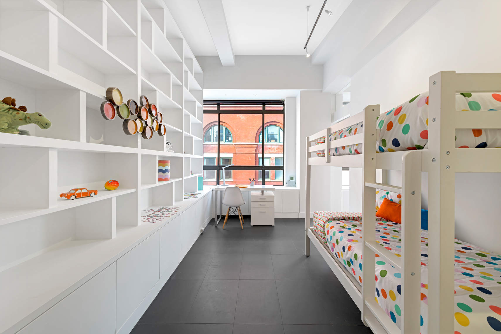 111 Barrow Street, Unit 8C Manhattan, NY 10014 - Photo 9 of 12