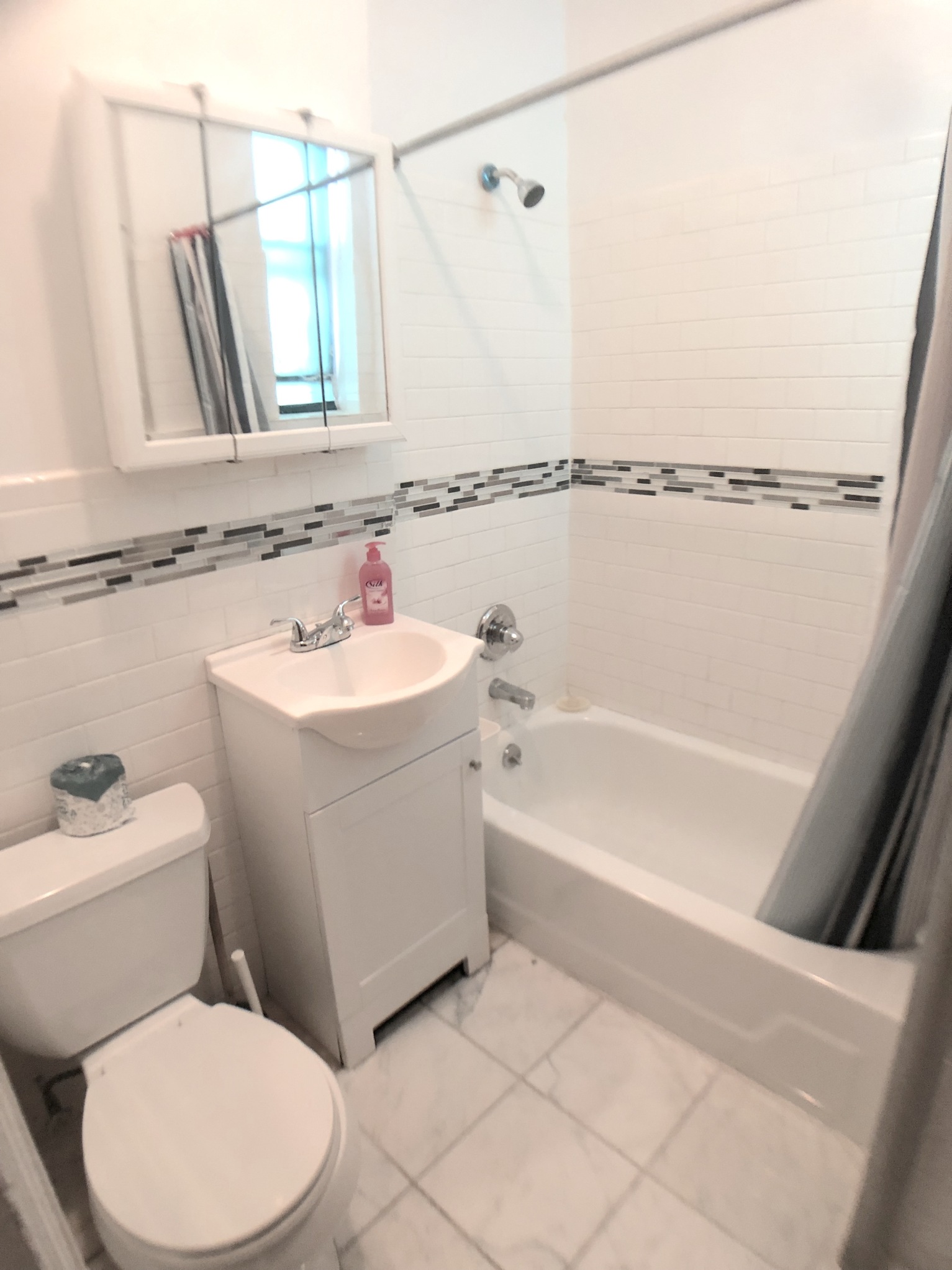 611 Flatbush Avenue, Unit 4C Brooklyn, NY 11225 - Photo 5 of 7