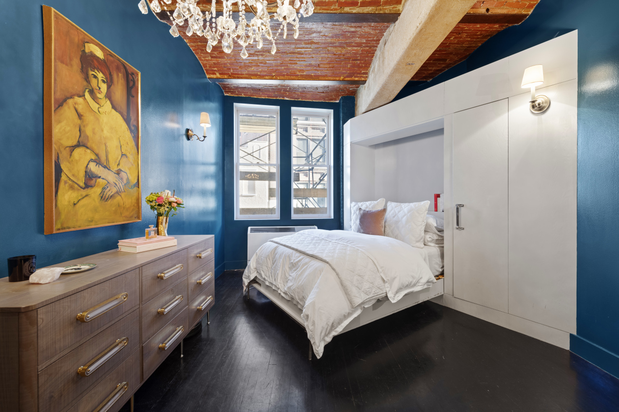 9 Barrow Street, Unit 3H Manhattan, NY 10014 - Photo 2 of 6