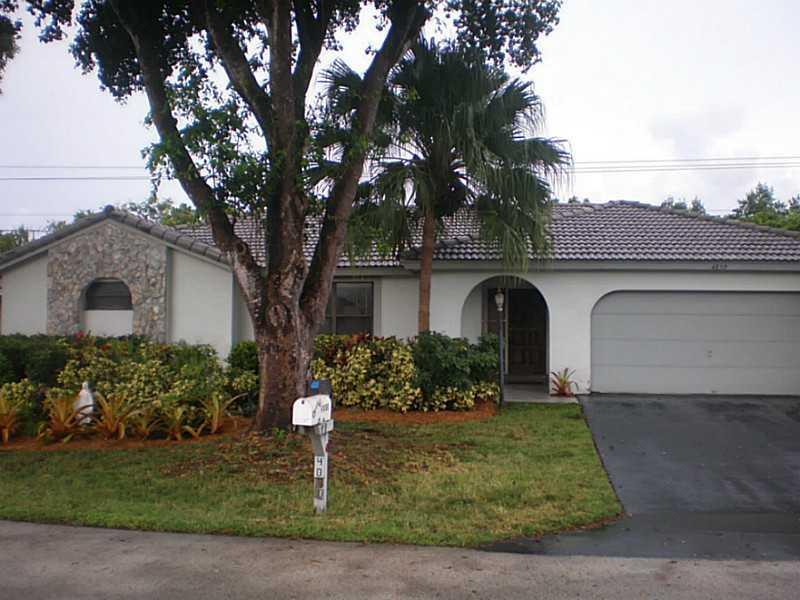 4850 East Roundtable Road Davie, FL 33331 - Photo 1 of 7 Gallery Image 1