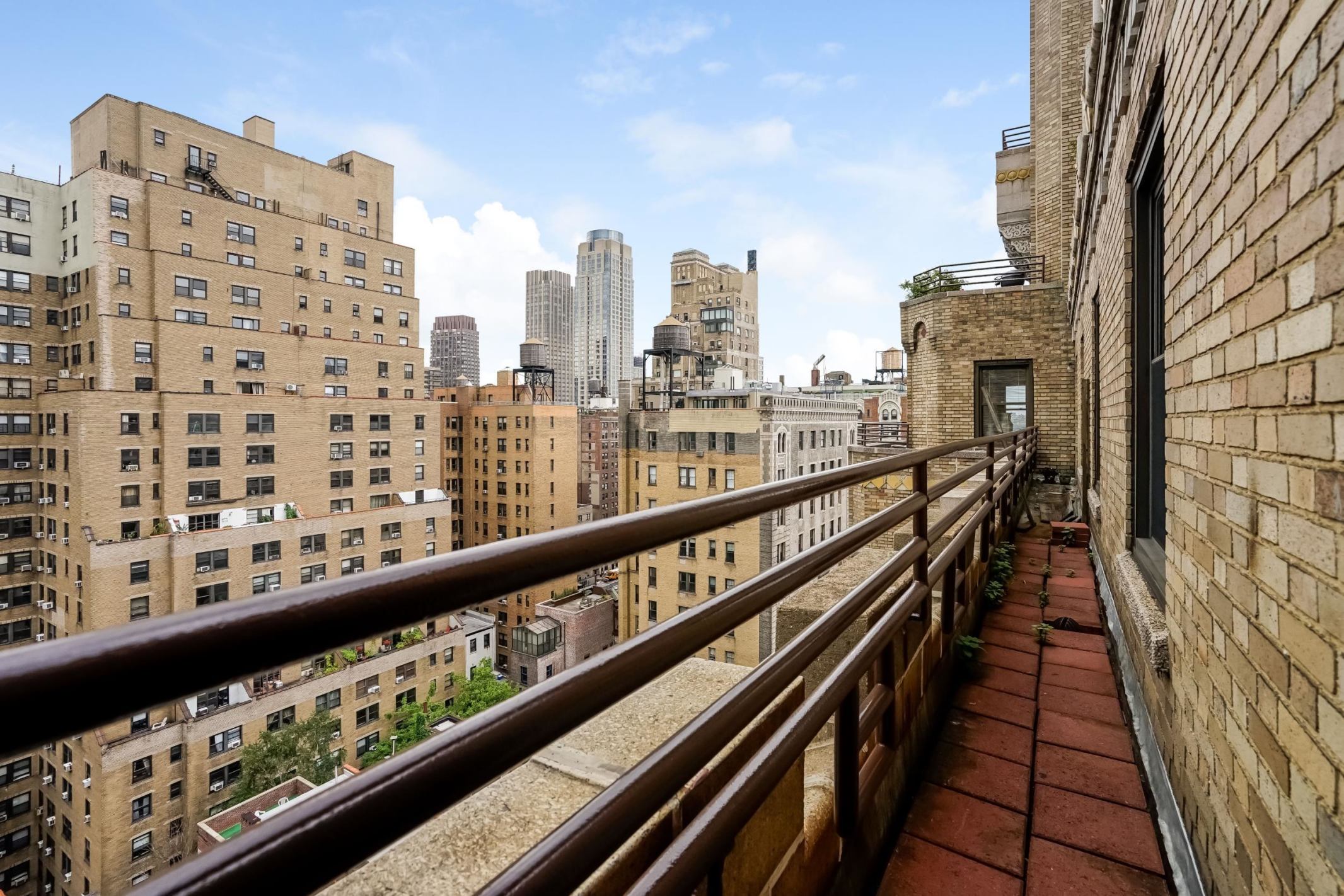 253 West 73rd Street, Unit 13B Manhattan, NY 10023 - Photo 2 of 10