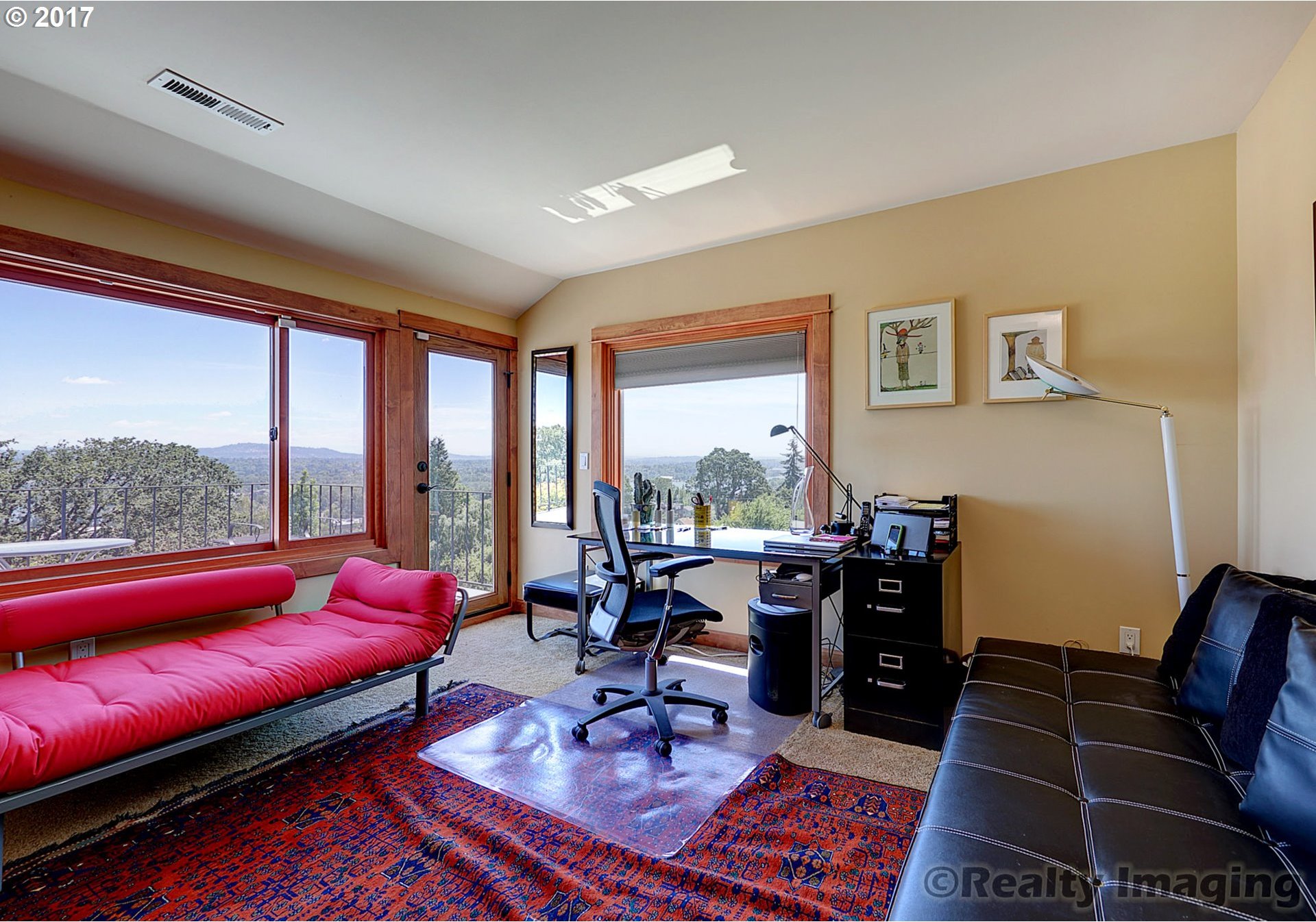 4128 Southwest Condor Avenue Portland, OR 97239 - Photo 16 of 28 Gallery Image 16