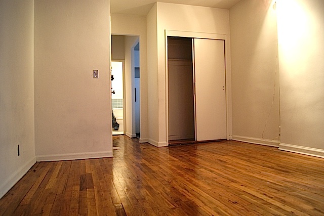 153 East 43rd Street, Unit 3D Manhattan, NY 10017 - Photo 1 of 5