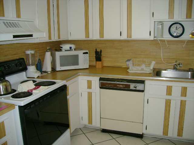 7440 Harding Avenue, Unit 403 Miami Beach, FL 33141 - Photo 4 of 7