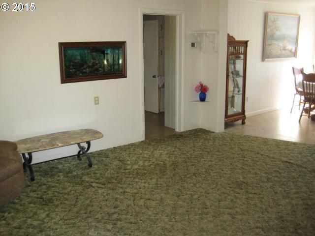9155 Hayhurst Road Yoncalla, OR 97499 - Photo 10 of 16 Gallery Image 10