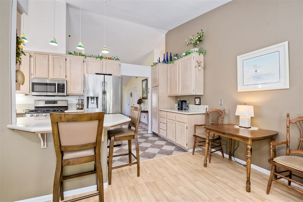 1424 Via Venusto Oceanside, CA 92056 - Photo 8 of 25