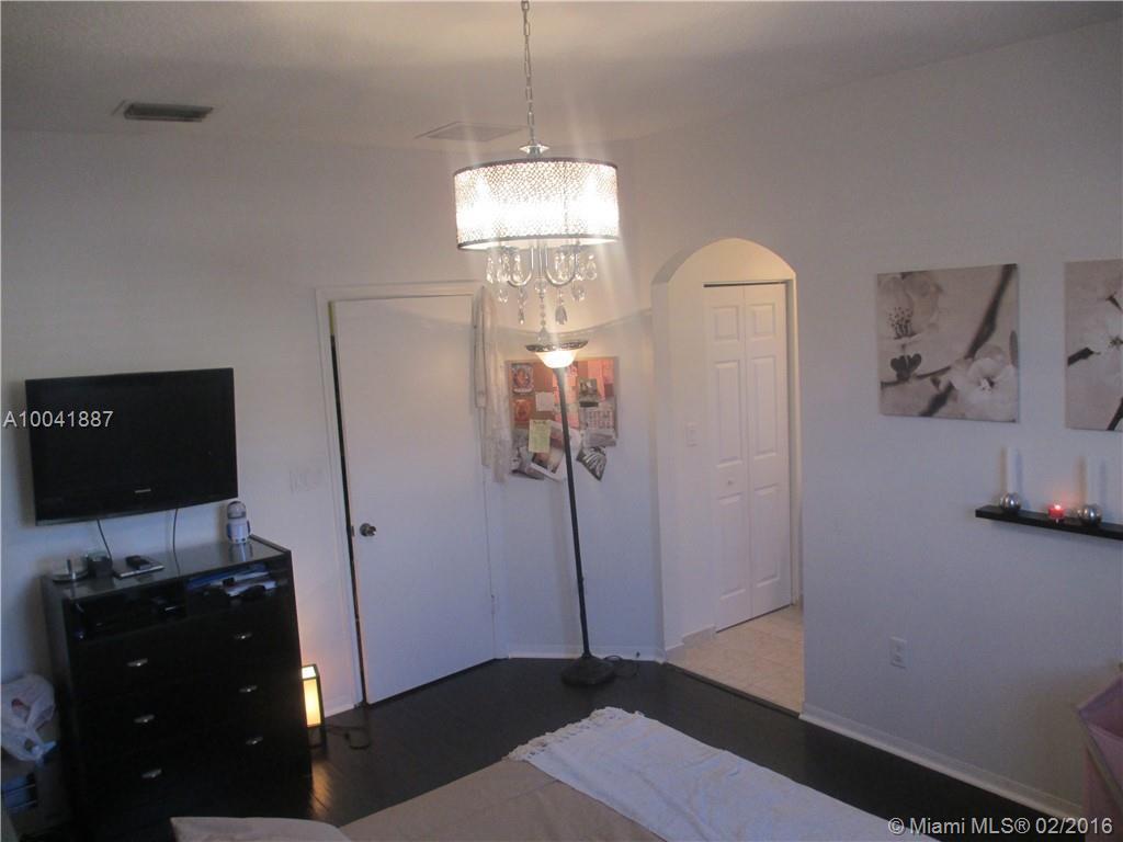 2159 Siena Terrace, Unit 401 Hollywood, FL 33021 - Photo 15 of 35