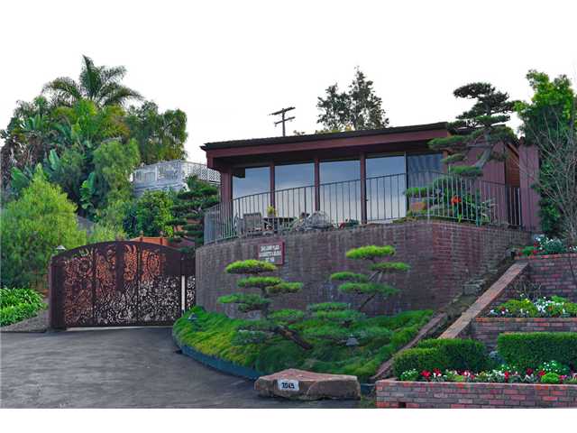 2045 Lowry Place La Jolla, CA 92037 - Photo 3 of 18