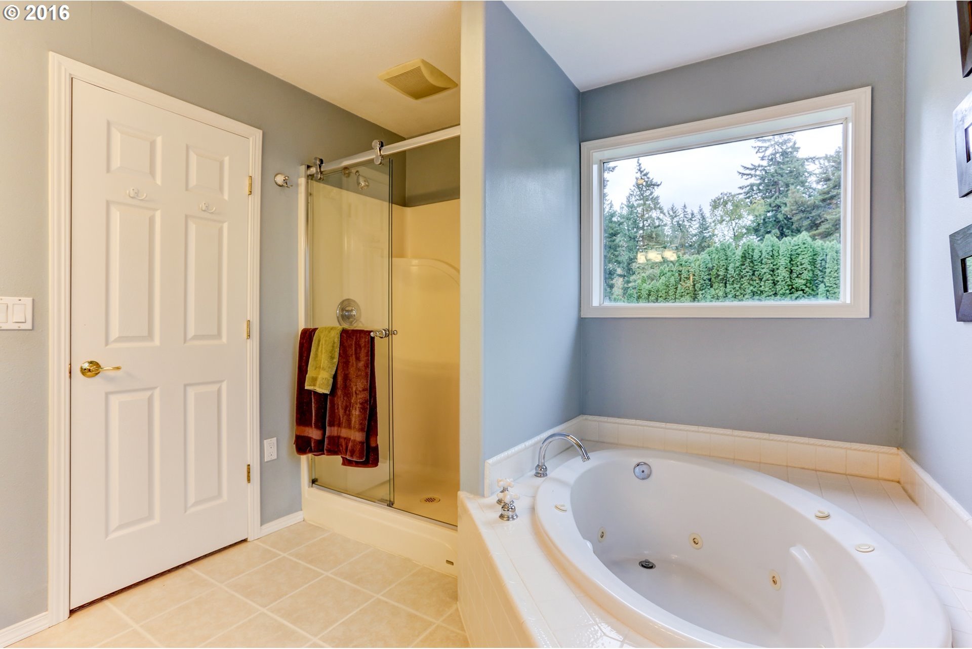 8148 Southwest 54th Avenue Portland, OR 97219 - Photo 19 of 22 Gallery Image 19