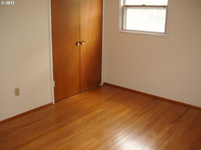 2111 Southeast 158th Avenue Portland, OR 97233 - Photo 11 of 16