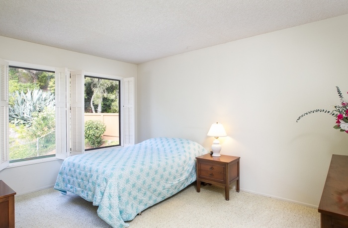 2286 Valley Road Oceanside, CA 92056 - Photo 12 of 17 Gallery Image 12