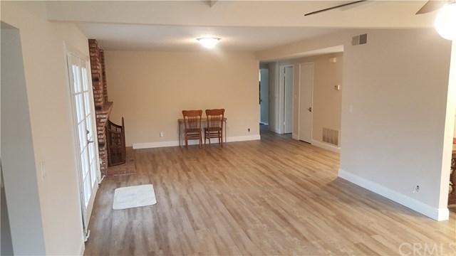 913 Junipero Drive Costa Mesa, CA 92626 - Photo 3 of 13