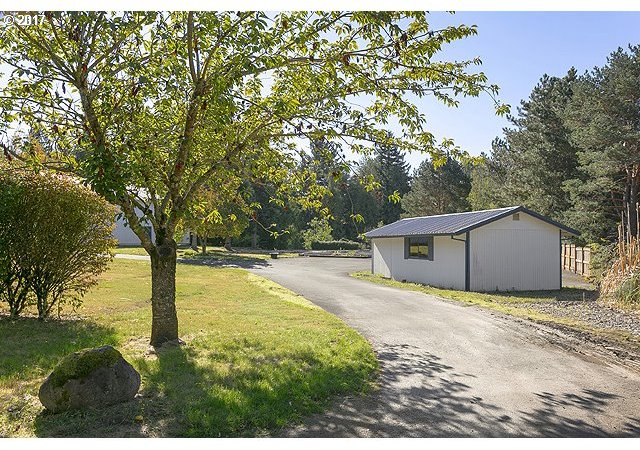 32636 Southeast Hurlburt Road Corbett, OR 97019 - Photo 14 of 22