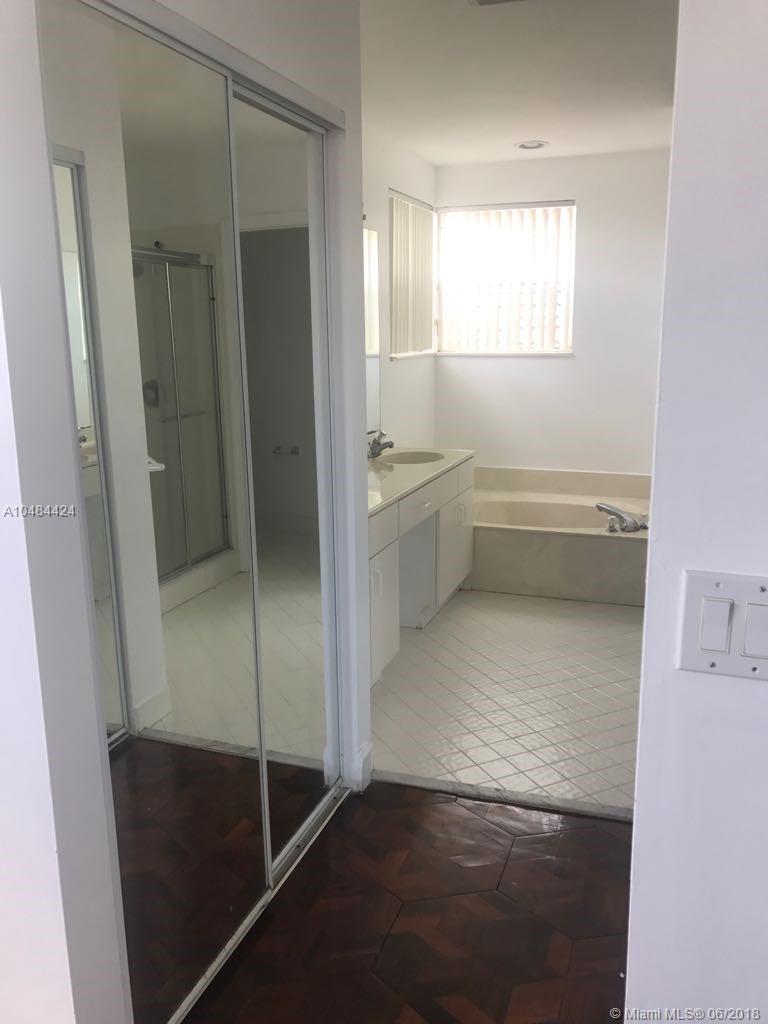 253 Bridgeton Road Weston, FL 33326 - Photo 7 of 11