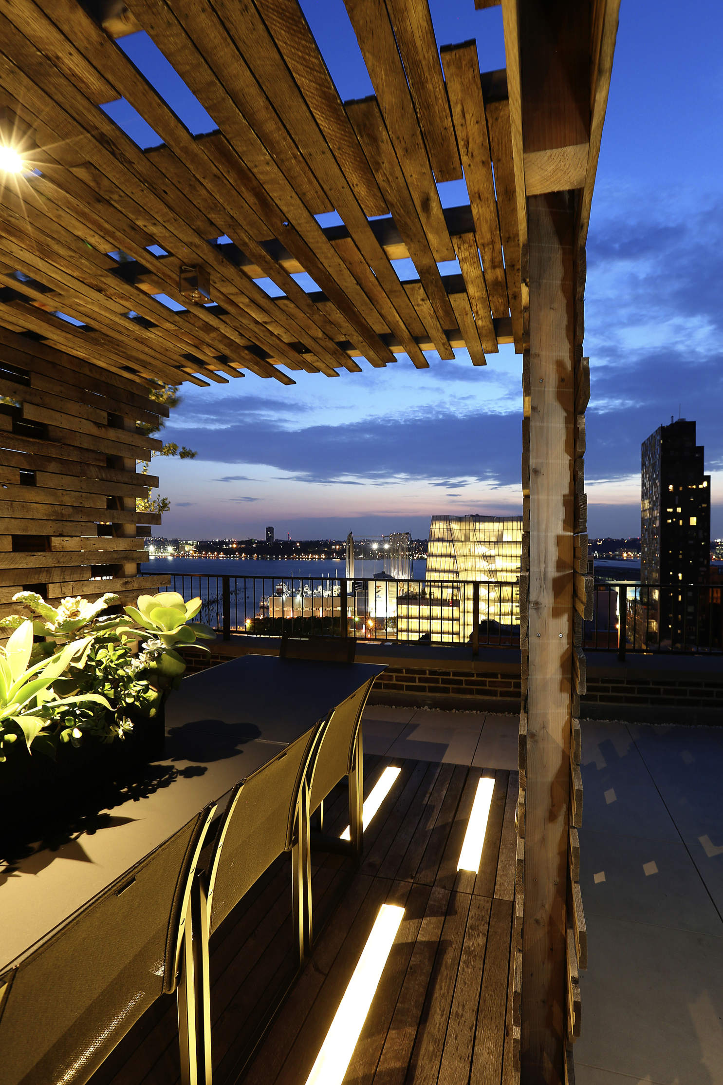 456 West 19th Street, Unit PHJ Manhattan, NY 10011 - Photo 15 of 20