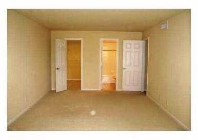 1000 Spanish River Road, Unit 4K Boca Raton, FL 33432 - Photo 10 of 12