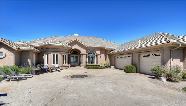 38421 Carrillo Road Fallbrook, CA 92028 - Photo 3 of 57