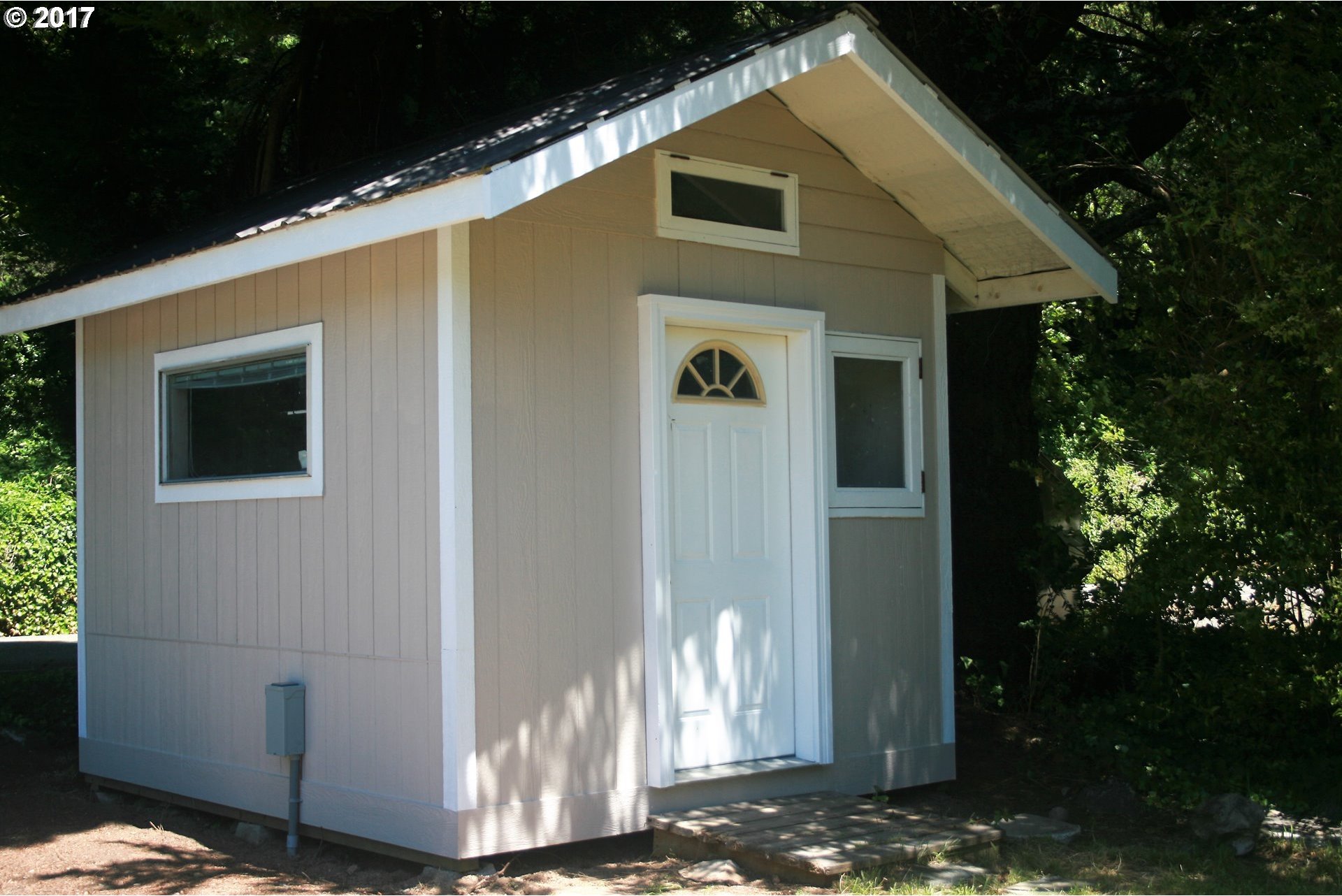 27766 Hunter Creek Road Gold Beach, OR 97444 - Photo 8 of 32 Gallery Image 8