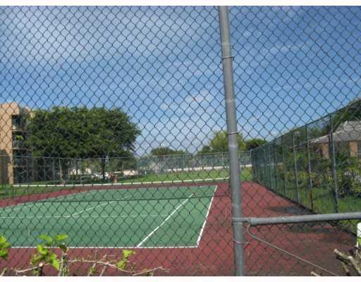 13120 Southwest 92nd Avenue, Unit B417 Miami, FL 33176 - Photo 10 of 12