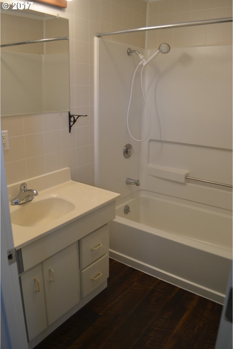 11542 Feller Road Northeast Hubbard, OR 97032 - Photo 9 of 20 Gallery Image 9
