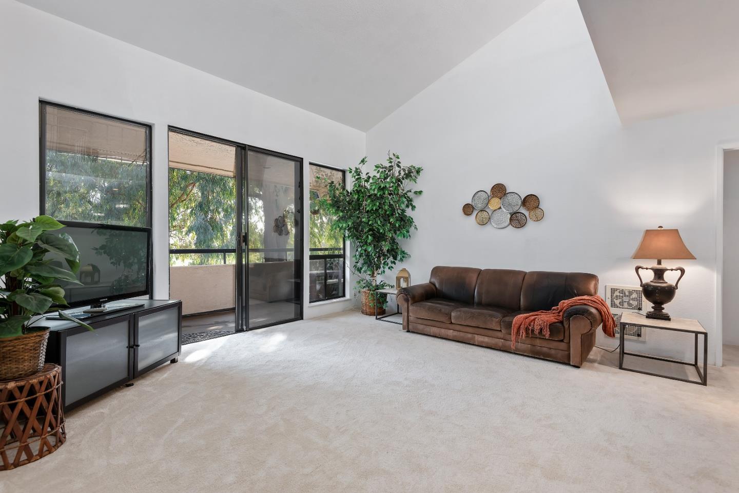 3340 McCaw Avenue, Unit 209, Santa Barbara, CA 93105 Compass