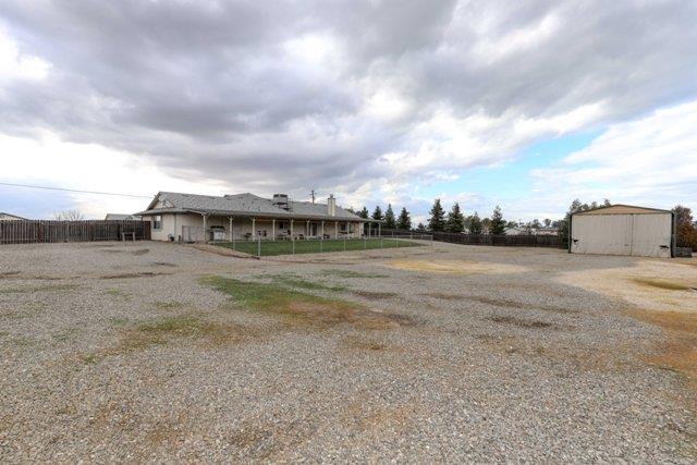20447 Oakhill Road Madera, CA 93638 - Photo 18 of 52 Gallery Image 18