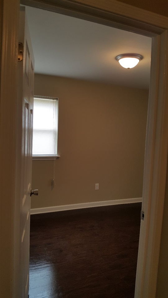 2831 Redwing Road Memphis, TN 38118 - Photo 3 of 15