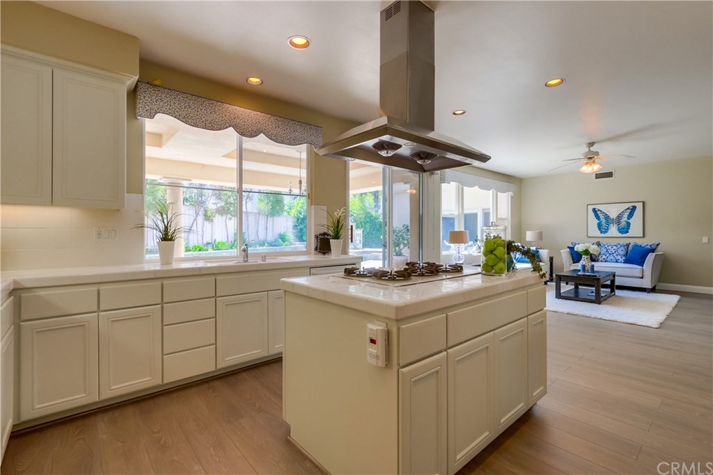 10 Salvo Irvine, CA 92606 - Photo 16 of 50