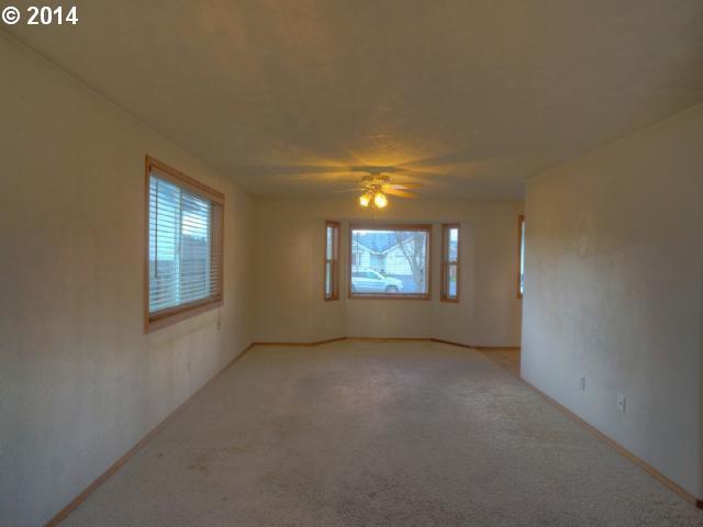 118 Mission Road Kelso, WA 98626 - Photo 14 of 16 Gallery Image 14
