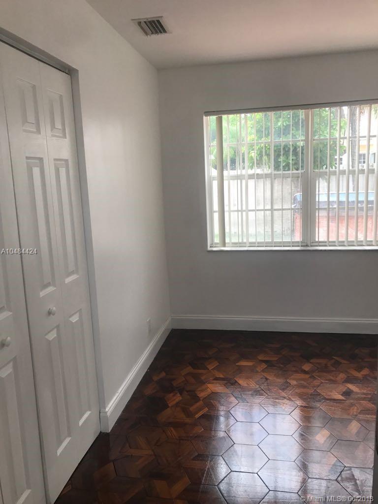 253 Bridgeton Road Weston, FL 33326 - Photo 8 of 11