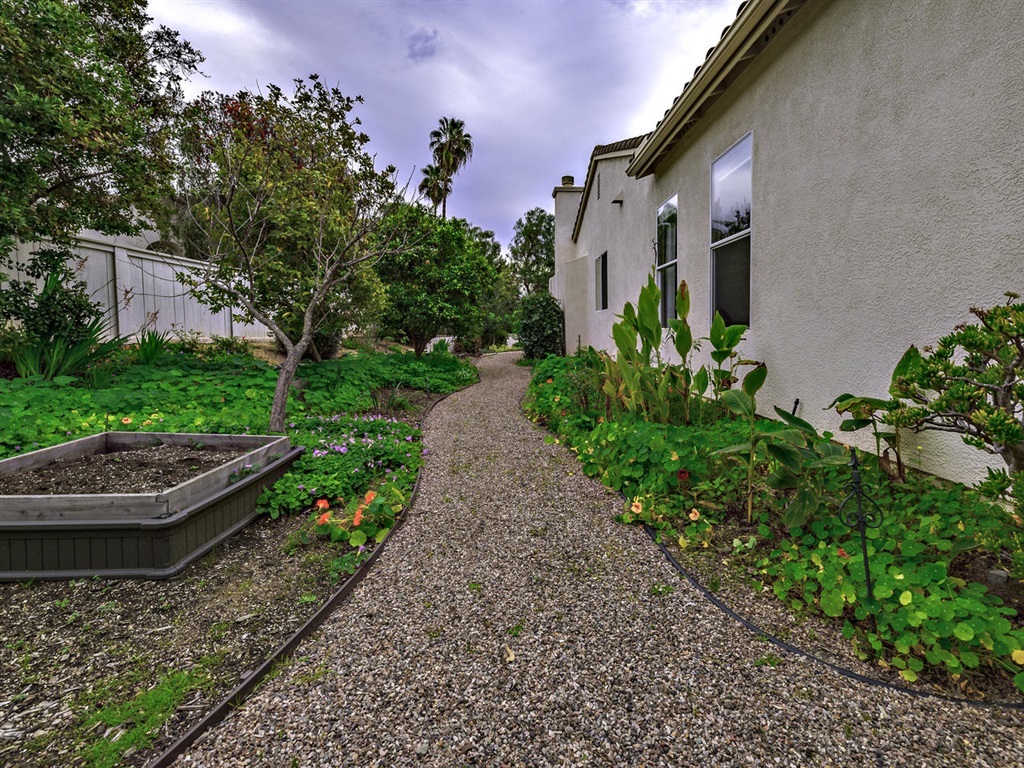 1215 Firecrest Way Fallbrook, CA 92028 - Photo 24 of 25
