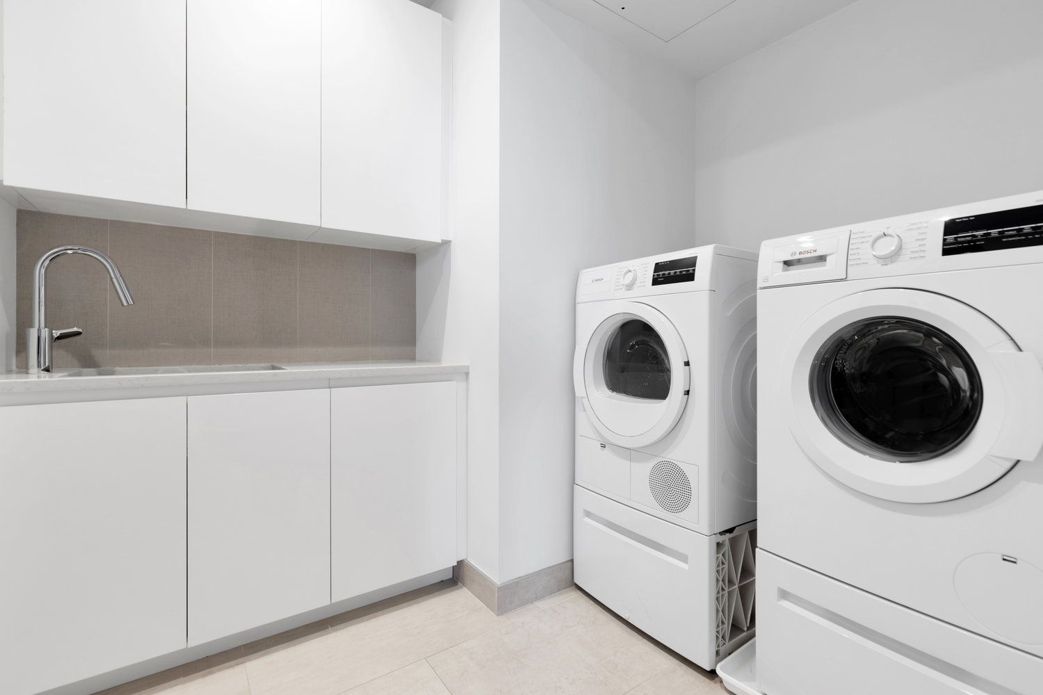 360 East 89th Street, Unit 11A Manhattan, NY 10128 - Photo 11 of 12