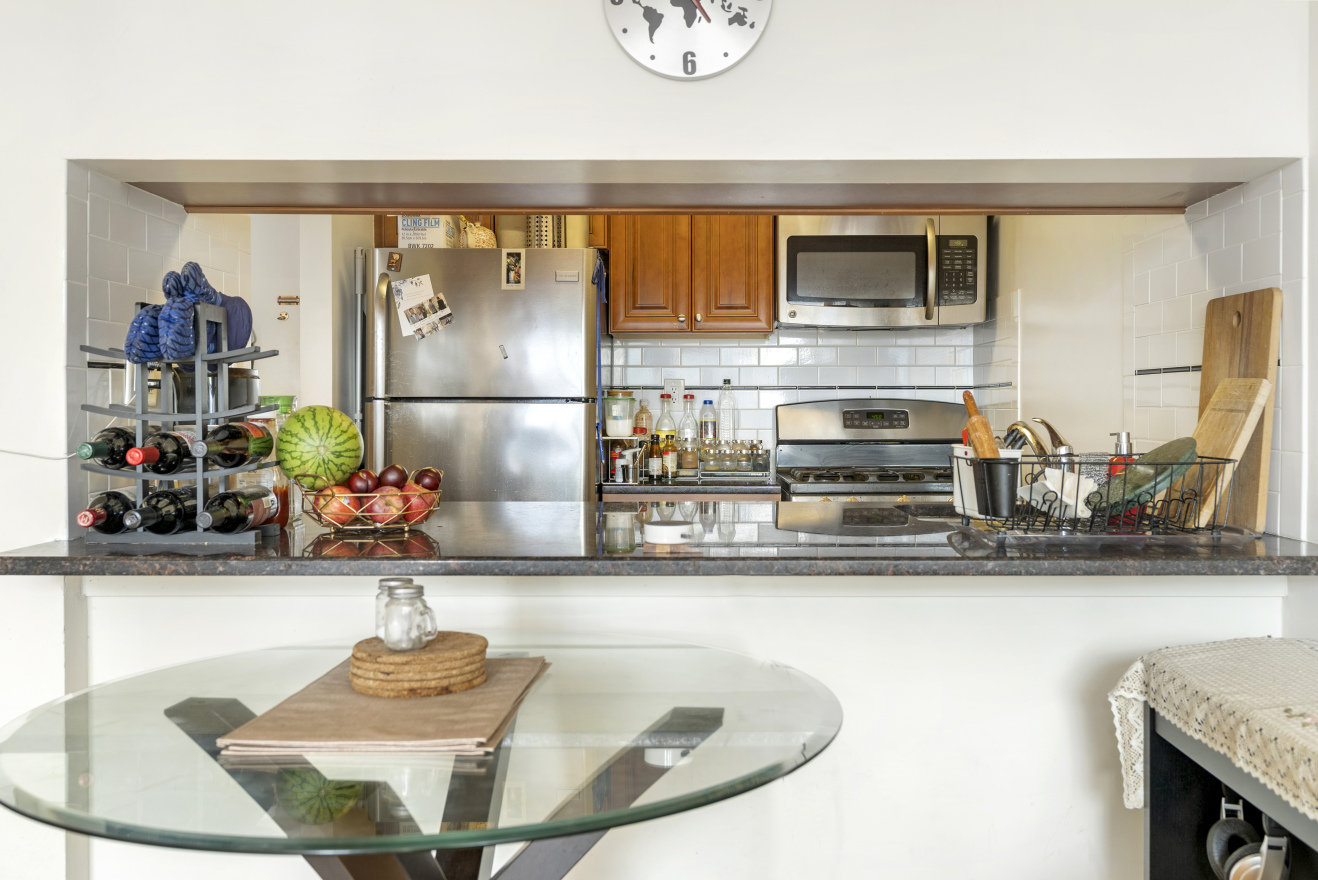 350 West 50th Street, Unit 22C Manhattan, NY 10019 - Photo 3 of 13