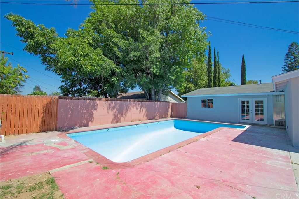 19340 Woodhill Street Rialto, CA 92376 - Photo 38 of 42