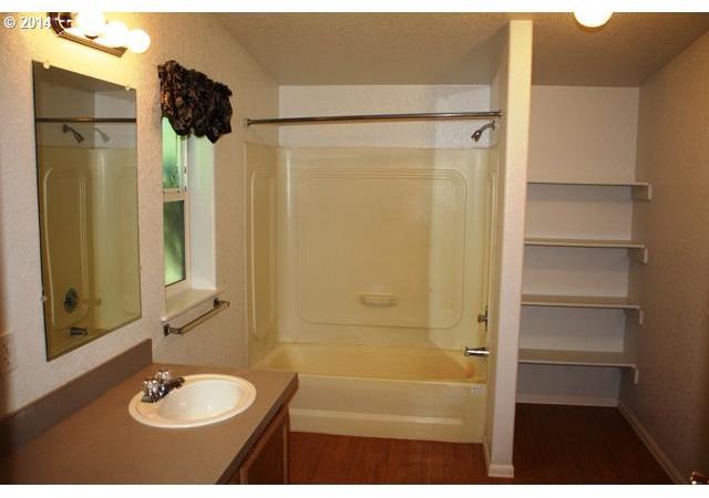 610 Martins Bluff Road Kalama, WA 98625 - Photo 15 of 16 Gallery Image 15