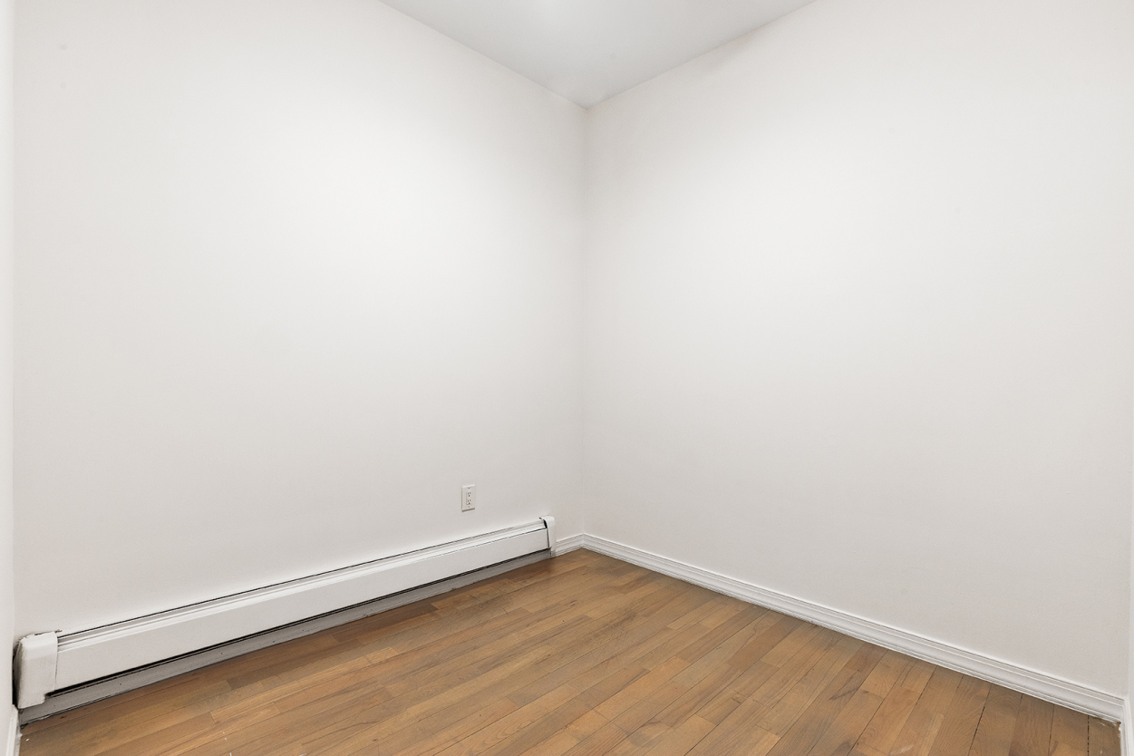 107 Avenue A, Unit 5R Manhattan, NY 10009 - Photo 9 of 10