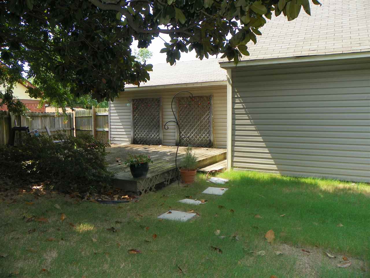 8229 Valley Ridge Trail Memphis, TN 38016 - Photo 11 of 13 Gallery Image 11