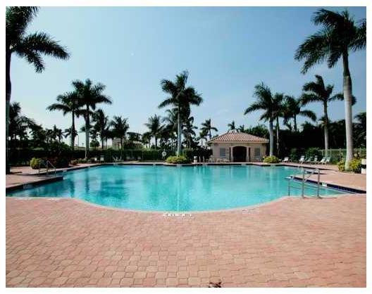 Encantada Pembroke Pines, FL 33029 - Photo 13 of 17