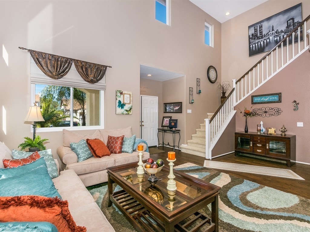 33219 Fox Road Temecula, CA 92592 - Photo 4 of 38