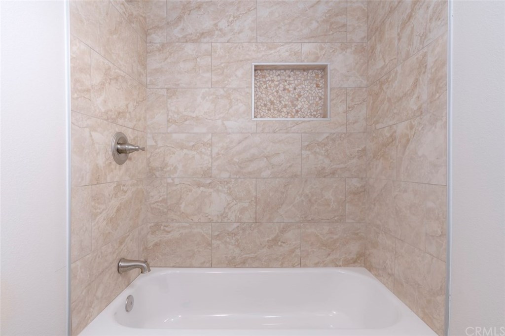 2412 Strong Avenue Commerce, CA 90040 - Photo 21 of 32