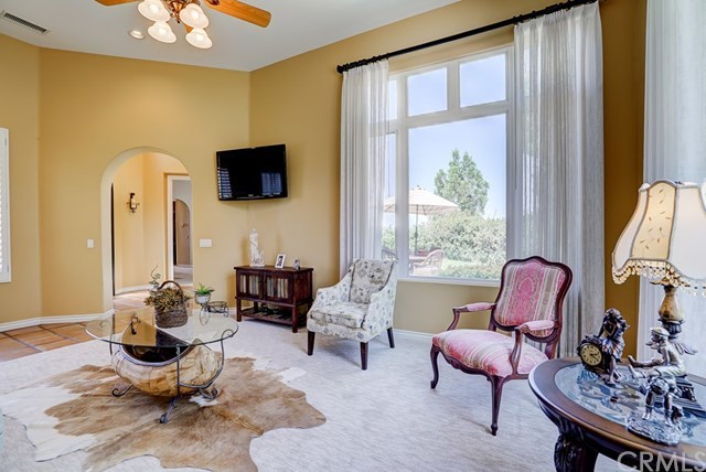 5320 Lochmoor Drive Riverside, CA 92507 - Photo 5 of 43