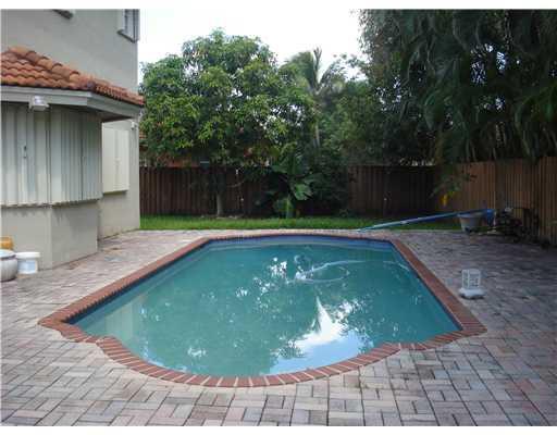 15834 Southwest 101st Street Miami, FL 33196 - Photo 17 of 19